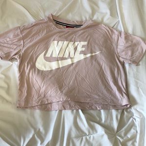 Cropped Nike work out top